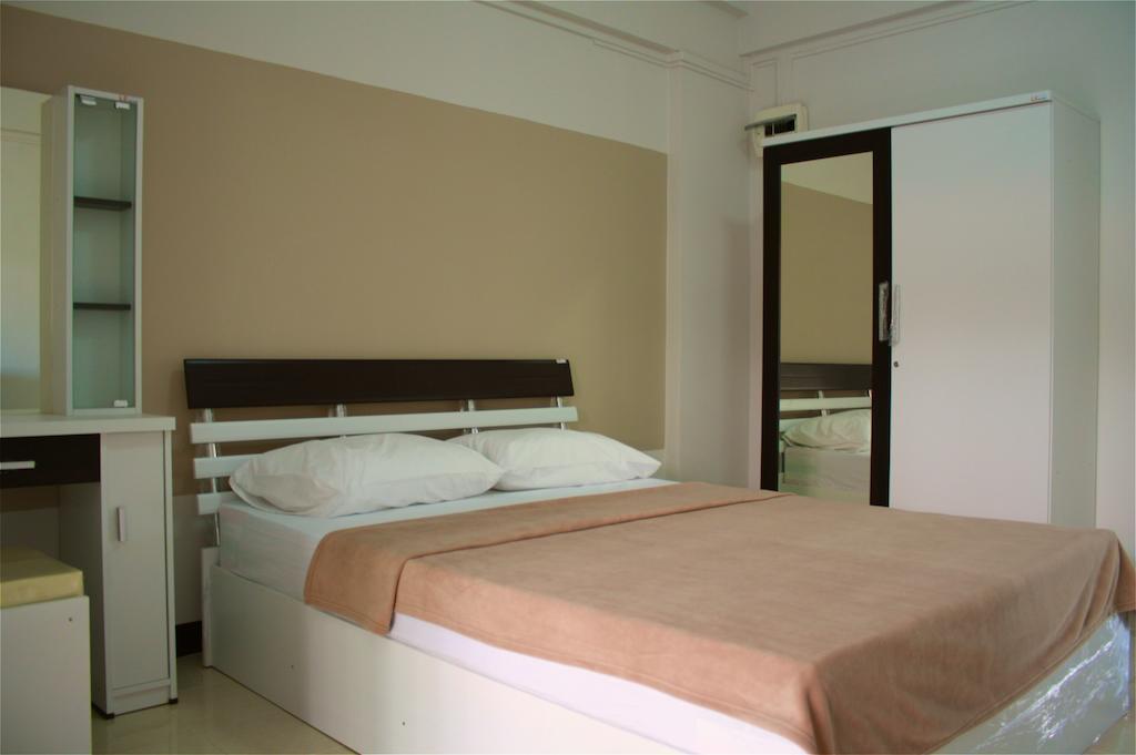 Baanbudsarin Apartment Sing Buri Ngoại thất bức ảnh